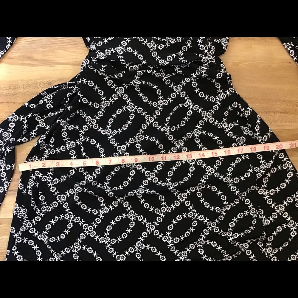 NWOT LOFT Flower & Star Print Wrap Dress - Picture 8 of 12